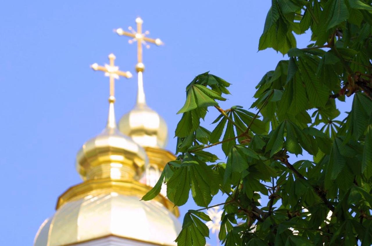 Какой сегодня праздник и кого поздравлять с именинами: 4 июня — все об этом дне