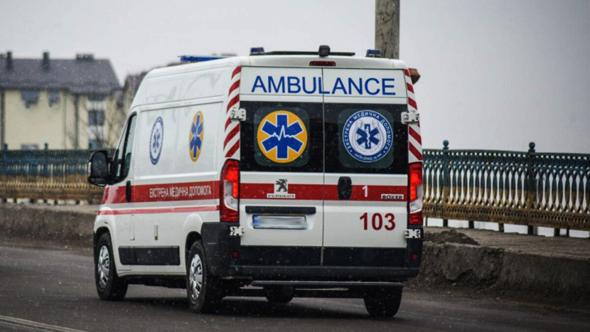 У центрі Дніпра жорстоко травмували 60-річну жінку: поліція відкрила кримінальне провадження