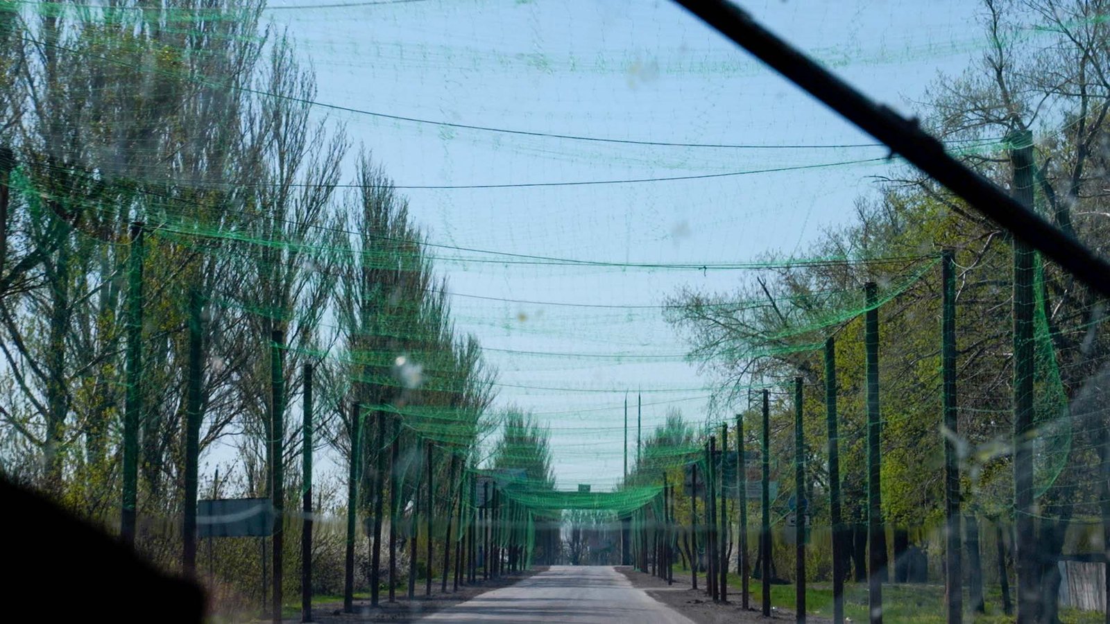 Дороги у прифронтових областях захищають від дронів: вже облаштовано понад 800 км маршрутів