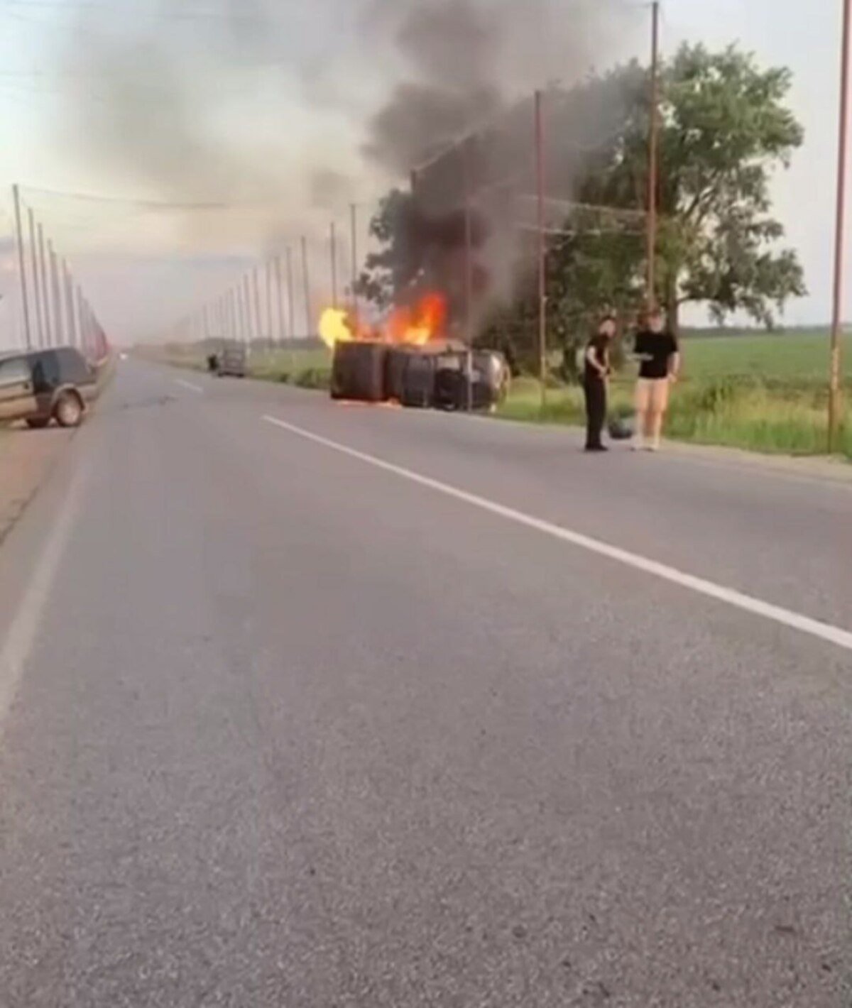 На Дніпропетровщині внаслідок атаки дронів зайнялися два транспортні засоби