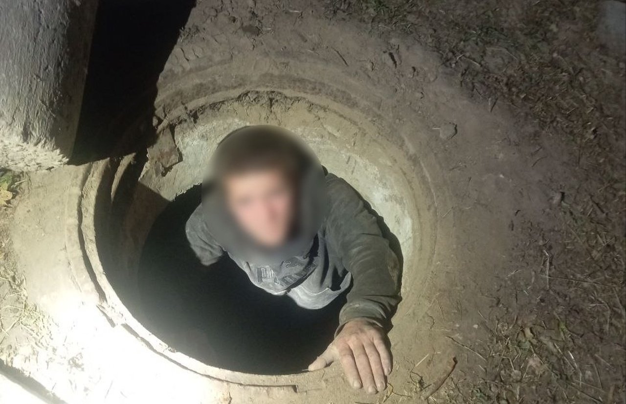 Один був у колодязі, інший чатував поруч: у Дніпрі вночі виявили підозрілих чоловіків