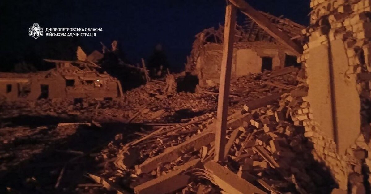 Ворог атакував три райони Дніпропетровщини: є жертва та постраждалі