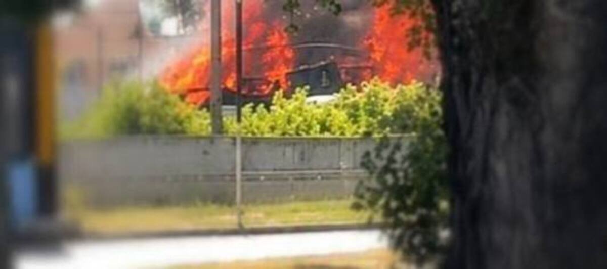 У Нікополі горить АЗС після російської атаки: що відомо