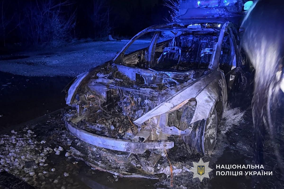 В Кривом Роге будут судить 16-летнего парня, подозреваемого в серии поджогов авто