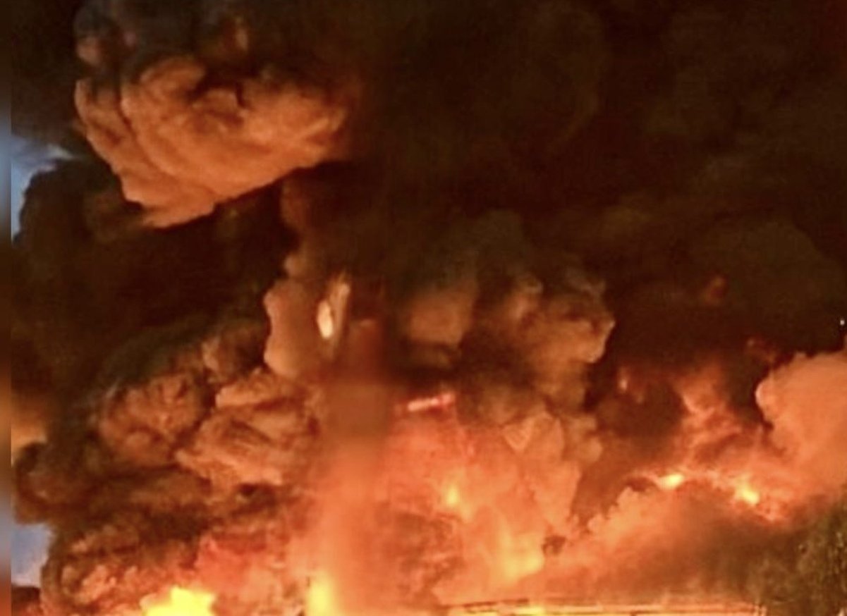 Масштабну пожежу в місті Самар після ворожої атаки локалізували 