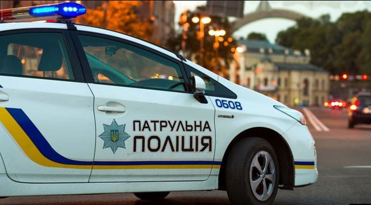 Патрульная машина