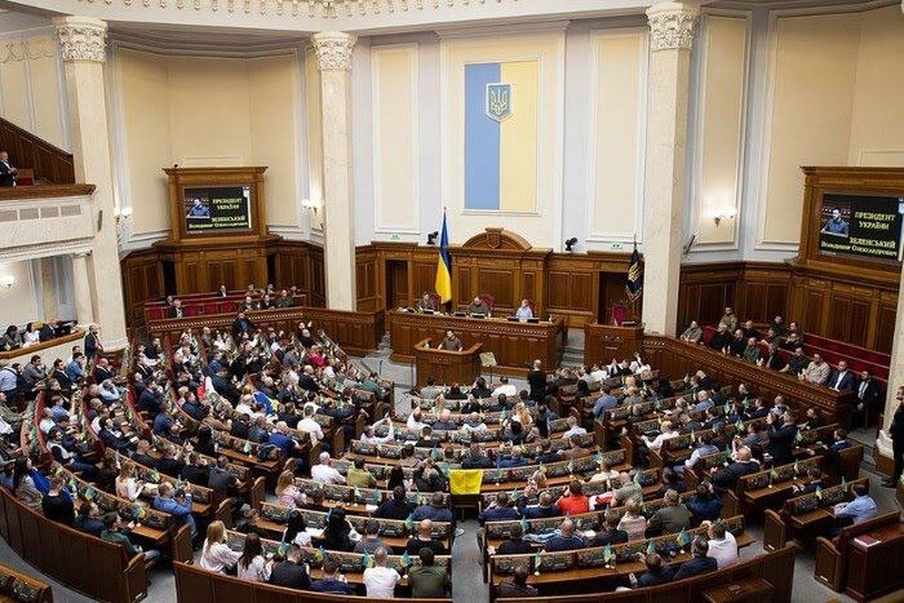 Верховна Рада продовжила воєнний стан і загальну мобілізацію