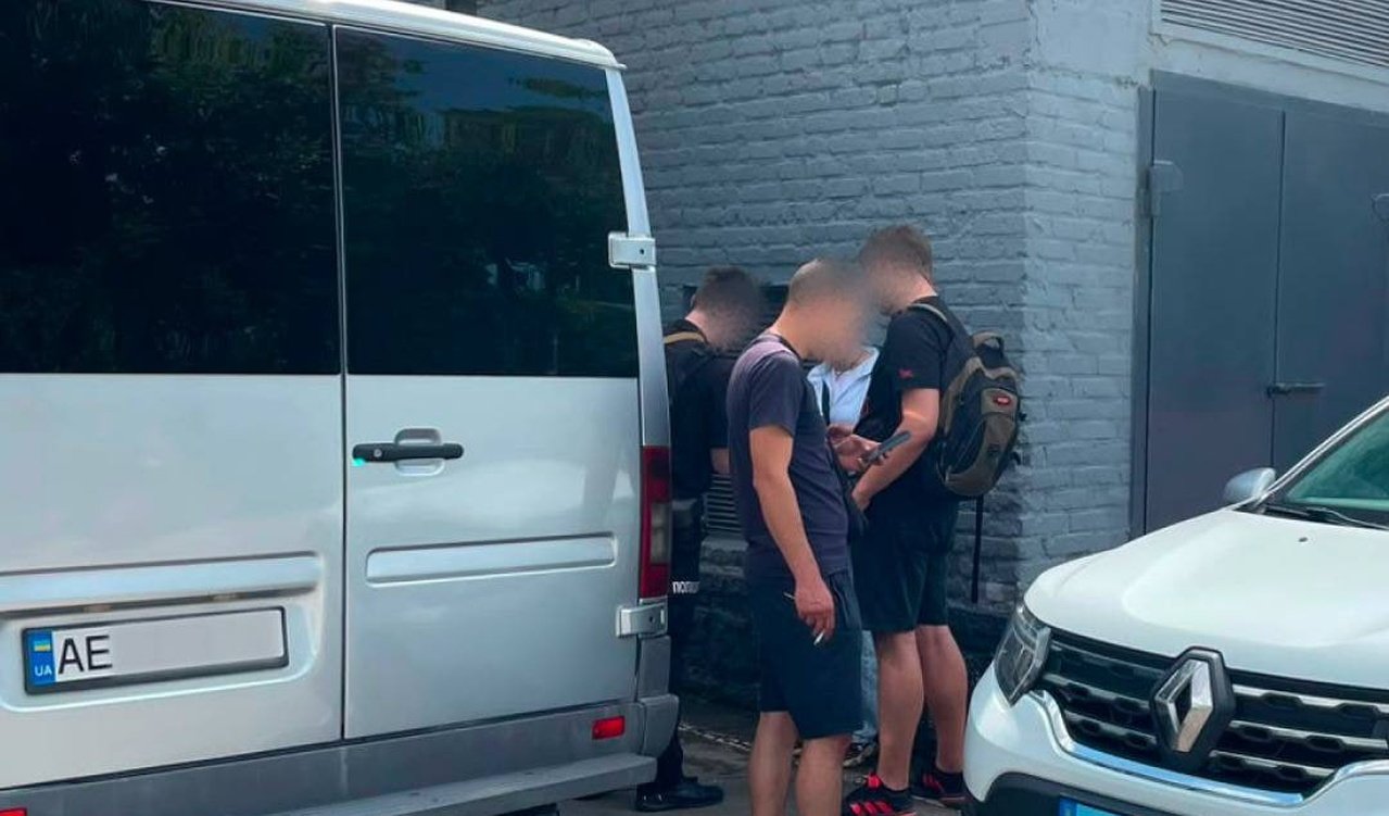 Підробку помітили під час переоформлення 