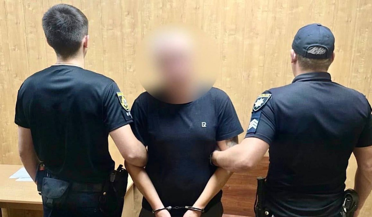 Запросив нового знайомого в гості: у Дніпрі чоловік прокинувся без телефонів, інструментів і ножа