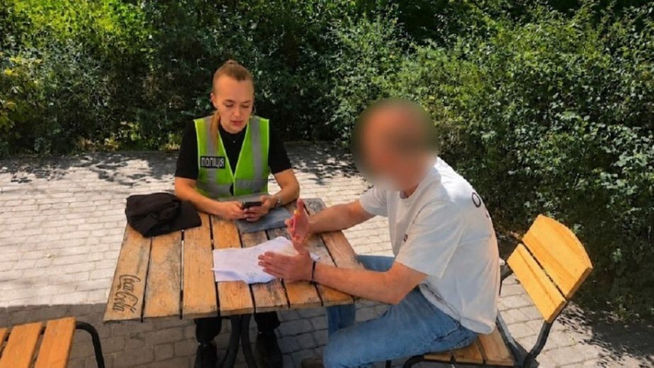 Місто переплатило майже 700 тисяч за світло: у Дніпрі повідомили про підозру директору КП