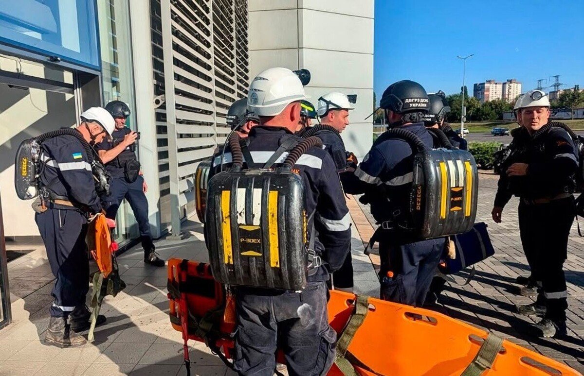 Після удару по ТРЦ у Кривому Розі поліція відкрила провадження через службову недбалість