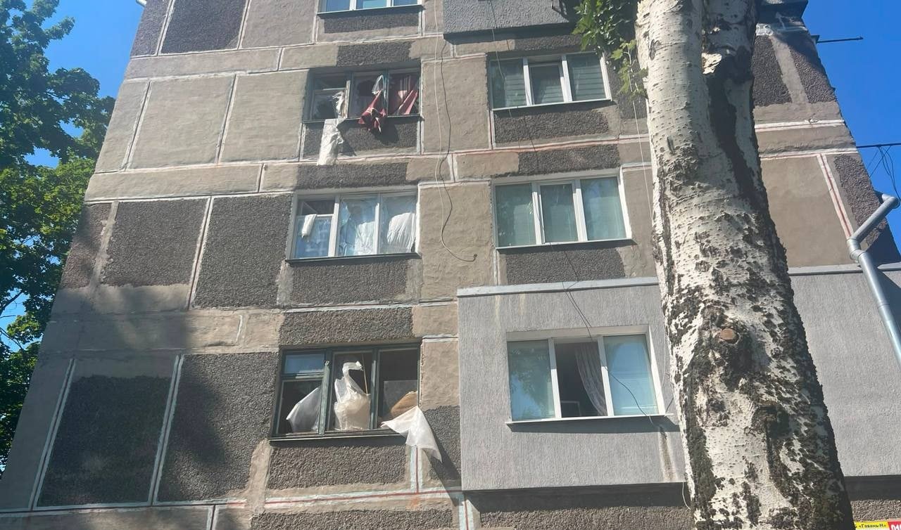 Одна людина загинула, семеро поранені: Дніпропетровщина пережила понад 60 атак за день