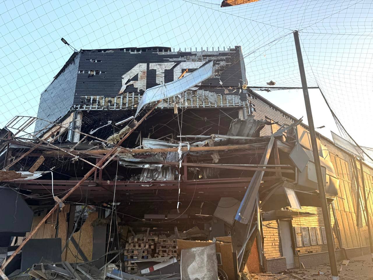 Понад 20 атак: росіяни били по трьох районах Дніпропетровщини