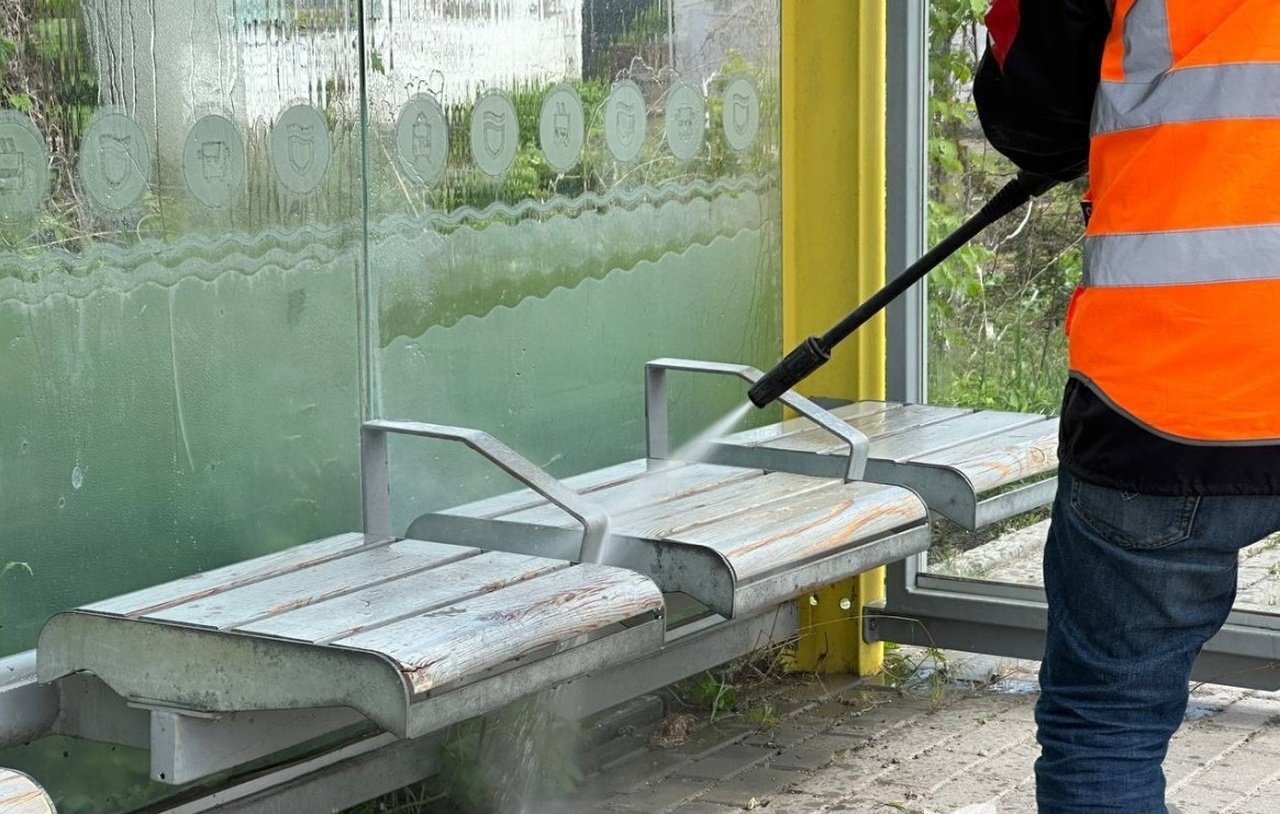 Зупинки та модульні укриття Дніпра планують прибирати та утримувати за 5,1 млн грн
