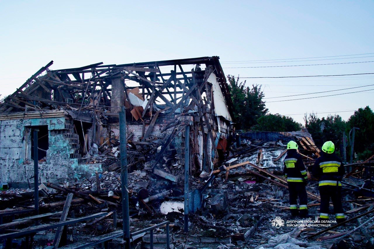 Троє постраждалих і значні руйнування: в ОВА уточнили наслідки атак на Дніпро та область