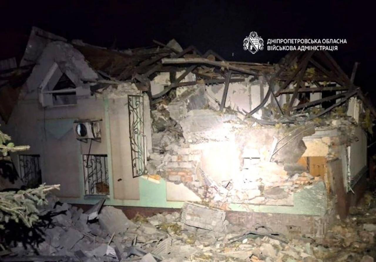 Восемь человек пострадали из-за атак на Днепропетровщину: в ОВА уточнили последствия