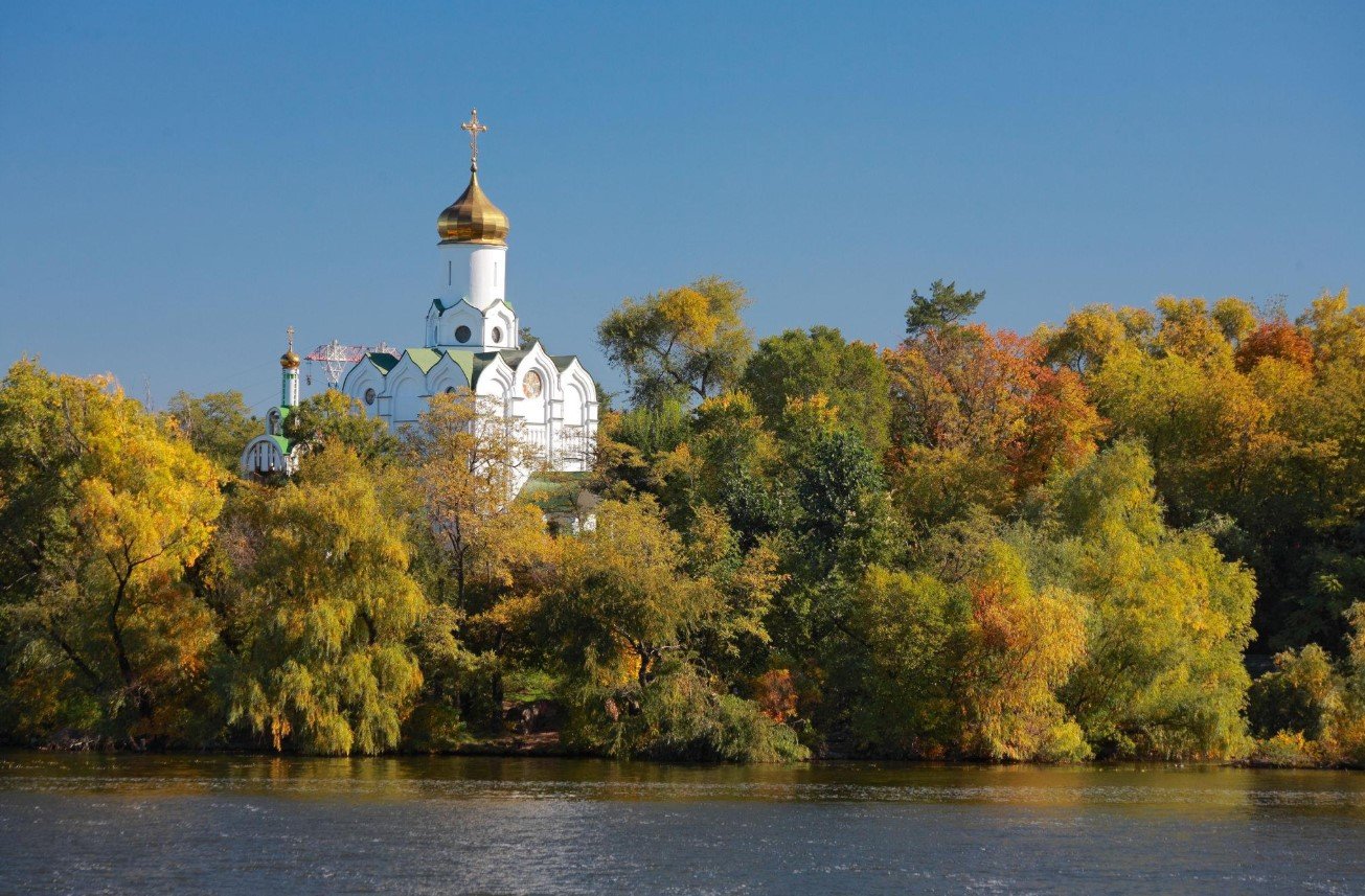 Церковні свята у жовтні 2026 року: коли Покрова, Дмитрівська субота та інші важливі дати