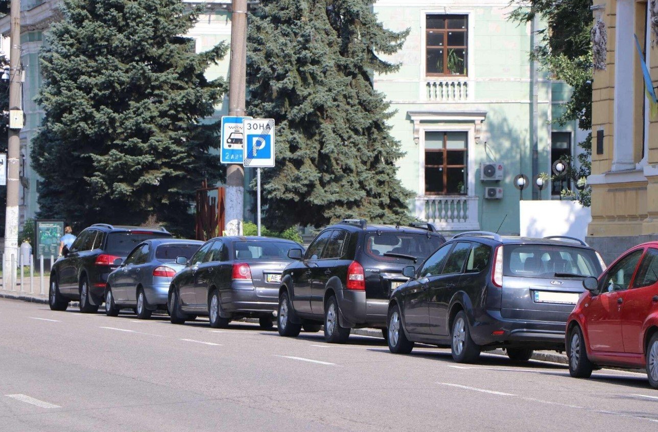 У Дніпрі можуть збудувати паркінг на території історичного ареалу: з'явився проєкт рішення