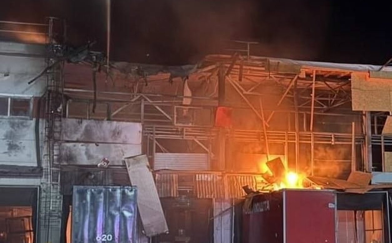 Поблизу Дніпра вдруге за вечір атакували склади "Нової пошти"