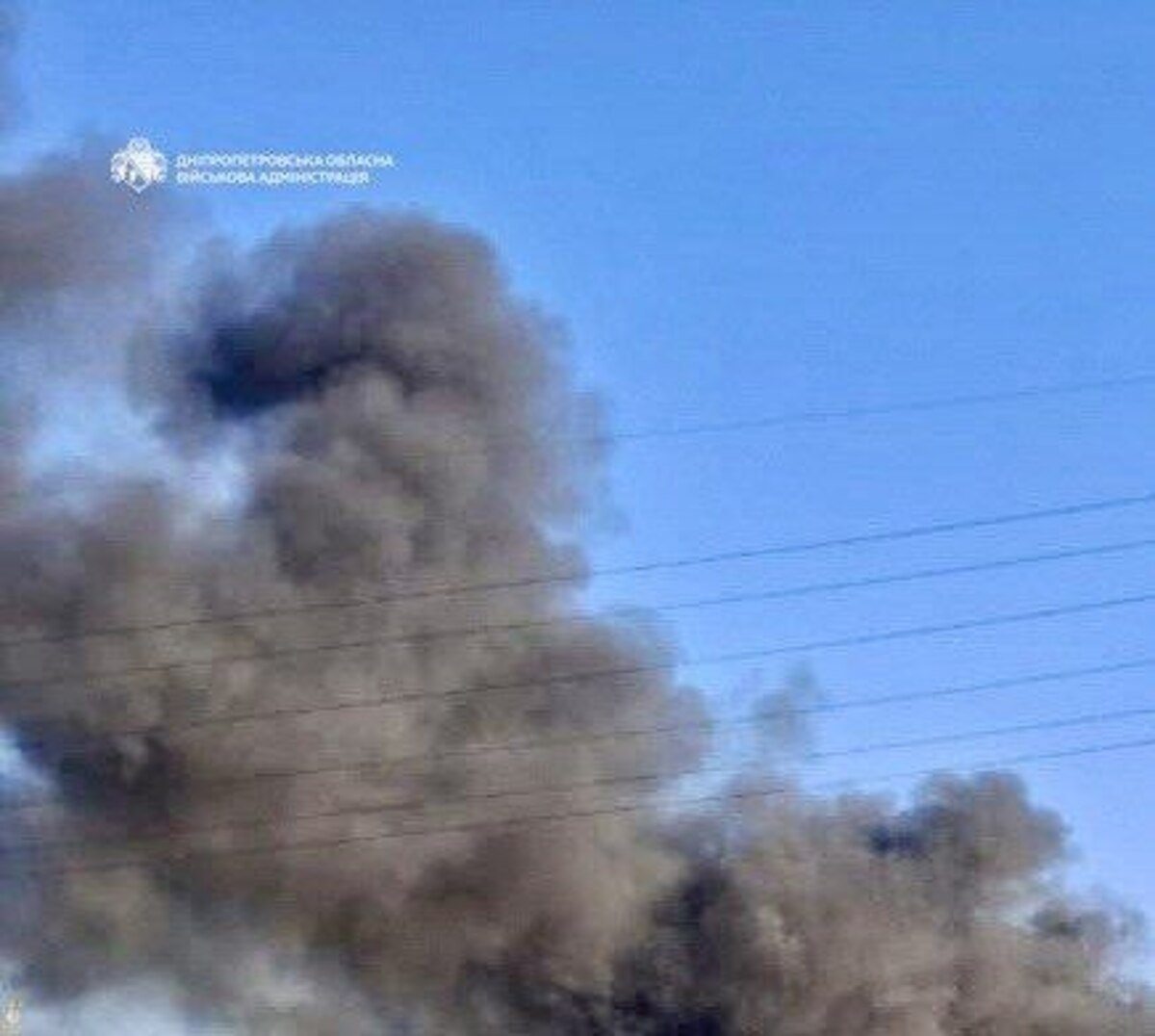 Россияне атаковали Самар на Днепропетровщине: загорелась сельхозтехника