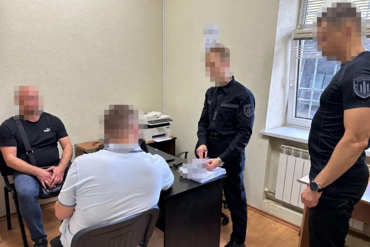 У Дніпрі посадовця ДСНС підозрюють у привласненні 3,6 млн грн на ремонті опалення