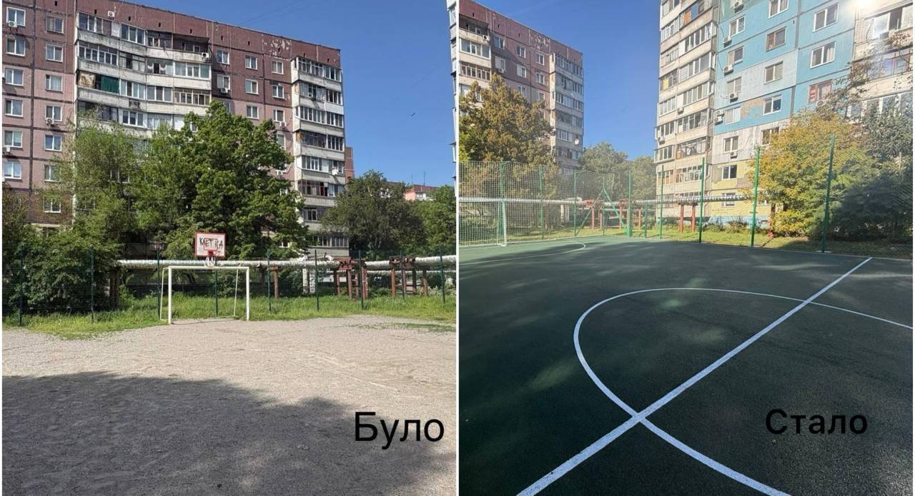 В Днепре на ж/м Победа открыли обновленное бесплатное футбольное поле