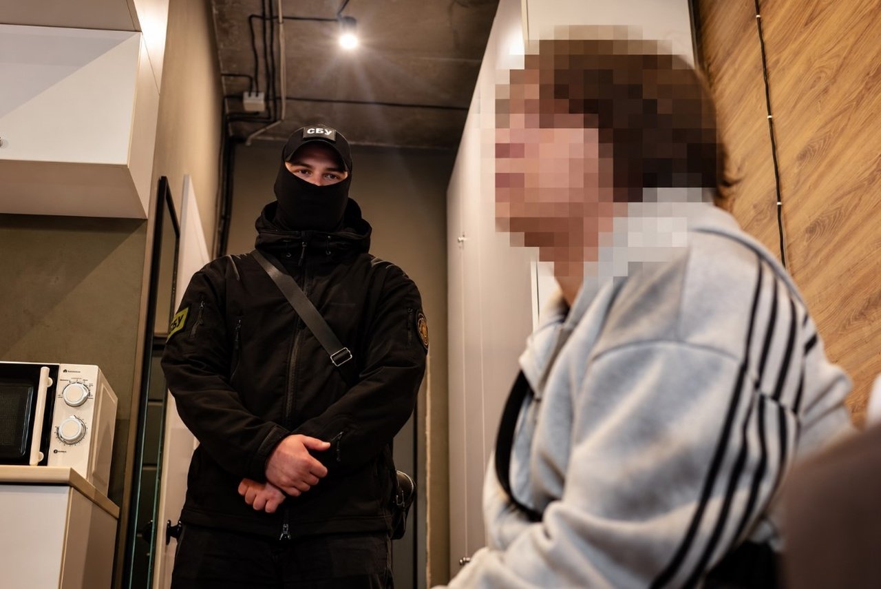 Їздив до Дніпра за розвідданими та готував теракт: СБУ викрила 18-річного агента РФ