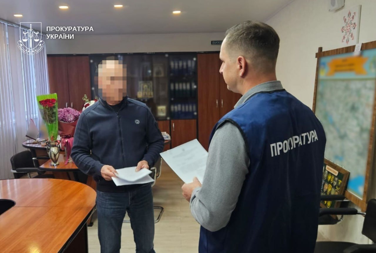 На Дніпропетровщині міського голову підозрюють у розтраті понад 1,2 млн грн на ремонті доріг