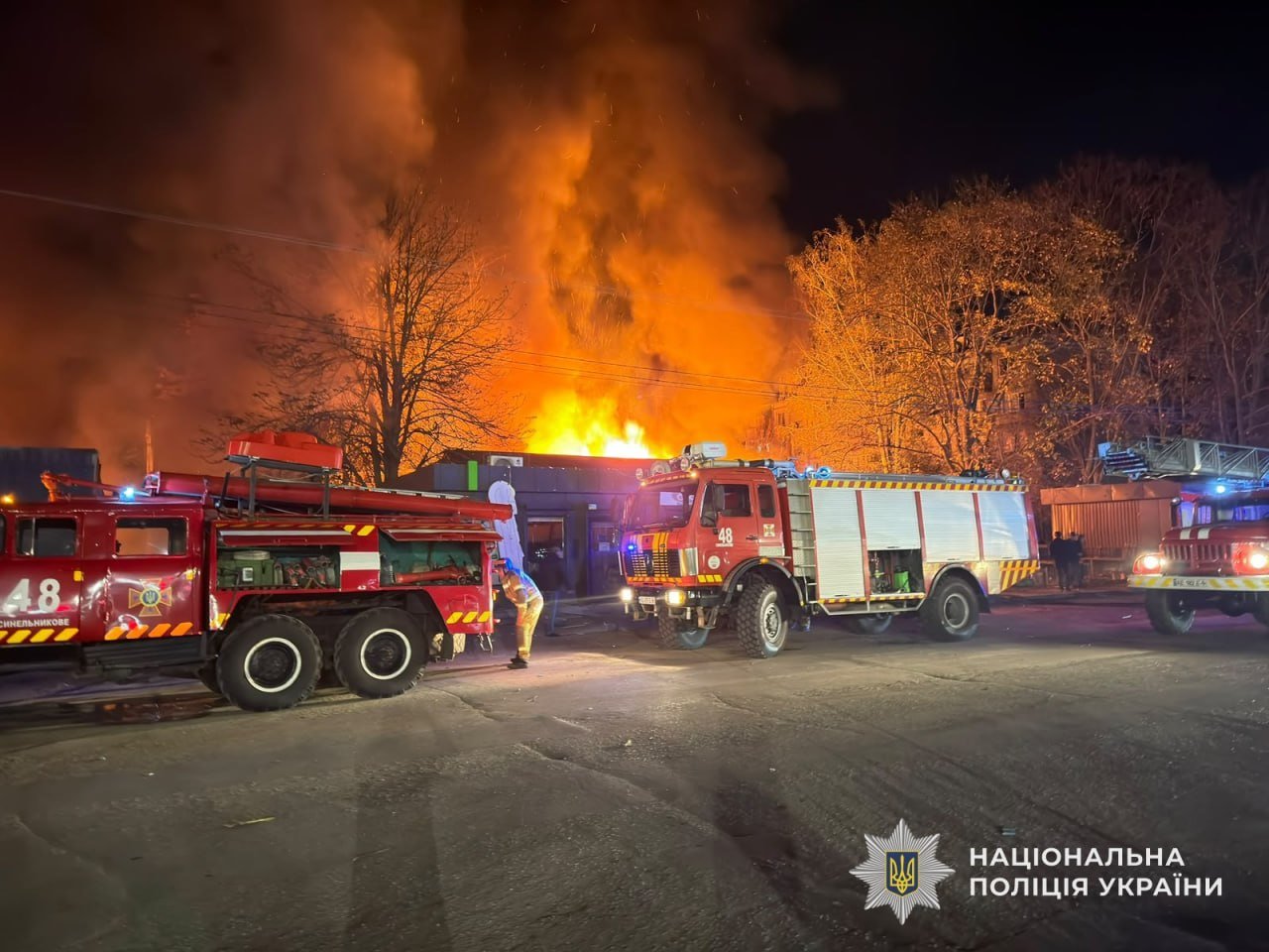 Лікарі боролися до останнього: у лікарні помер 62-річний постраждалий через удар по Синельниковому