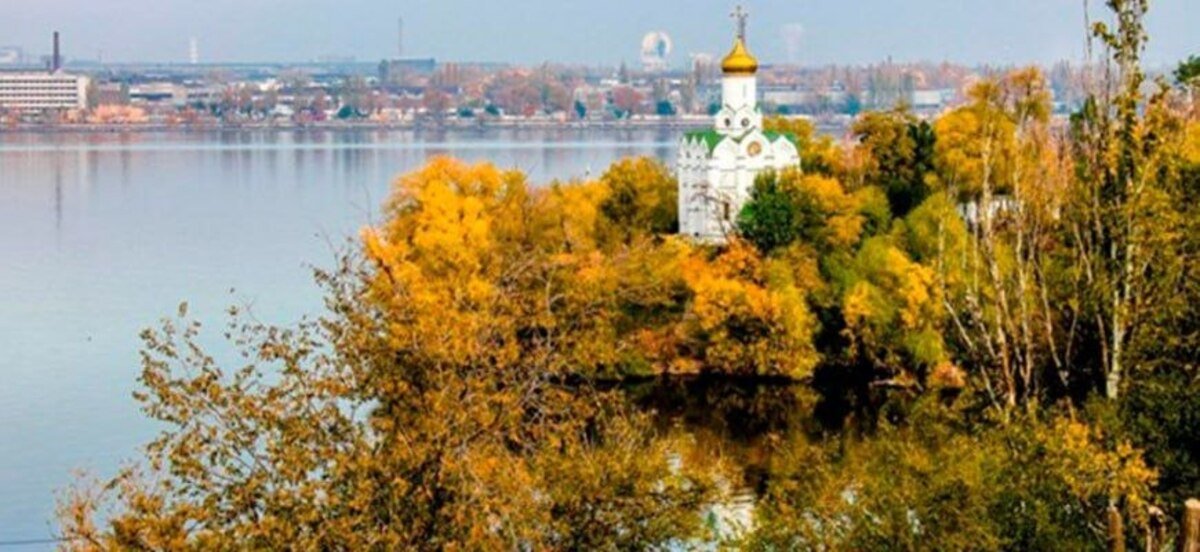 До +18° і без дощу: якою буде погода у Дніпрі 25 жовтня